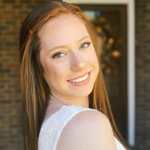 Meet your Posher, Caroline